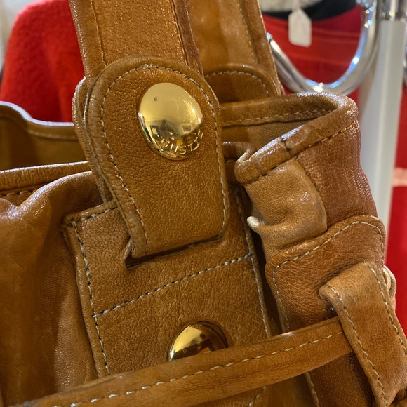 Gustto Parina Leather Tote in Caramel - Picture 4 of 8